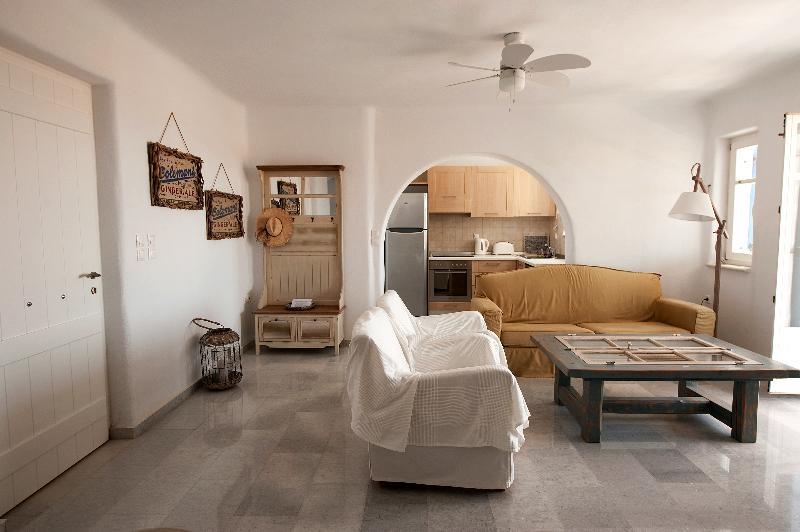 White Cliff Villas Hotel 3*