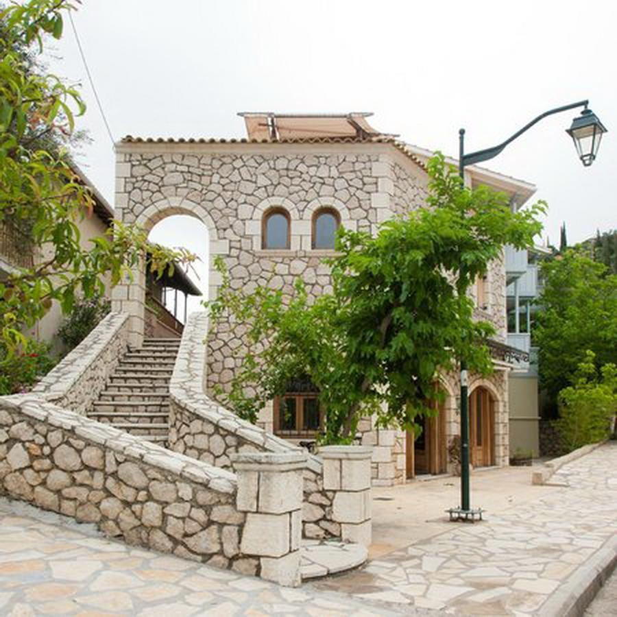 Averto 3* Lefkada City
