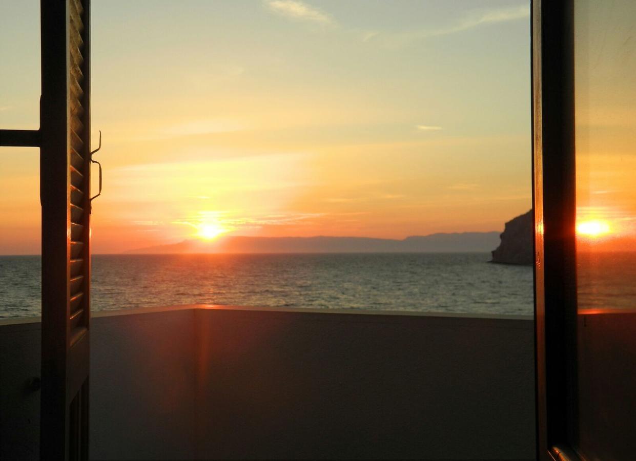 Hotel Armyra 2*
