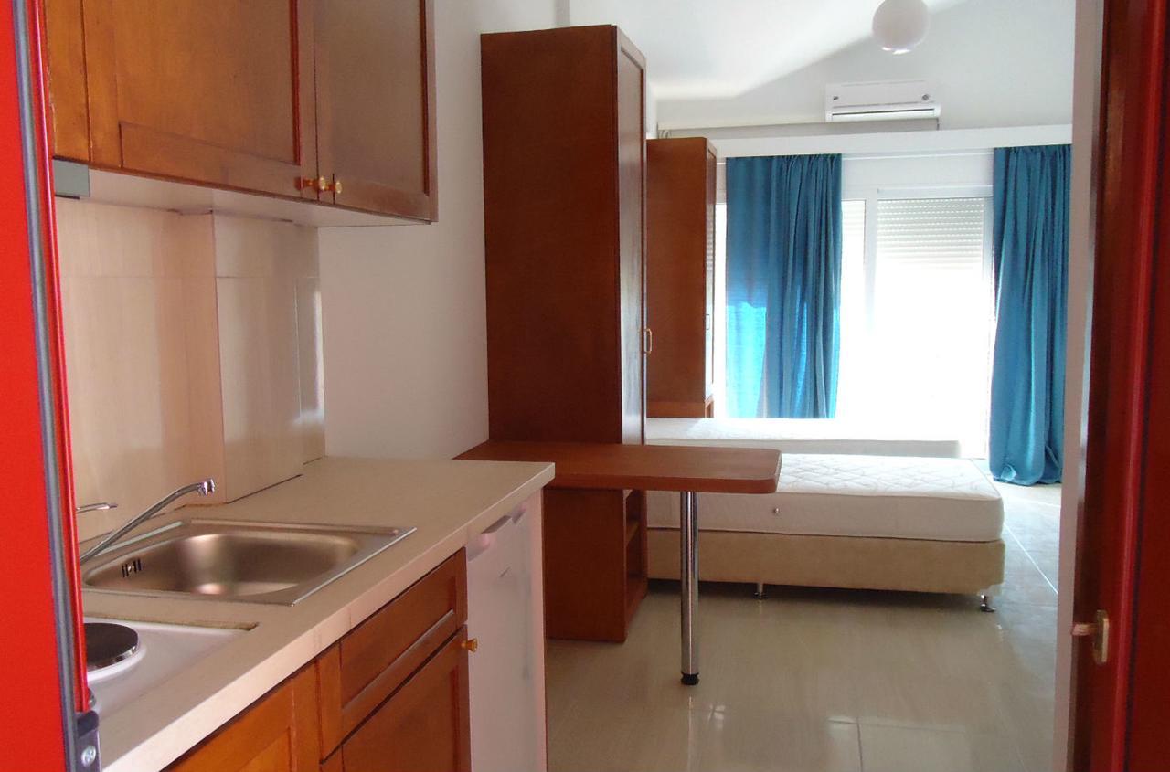 Ai Helis Aparthotel