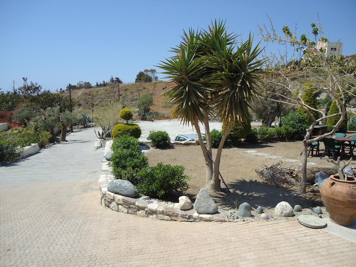 Mythos Diskos Hotel