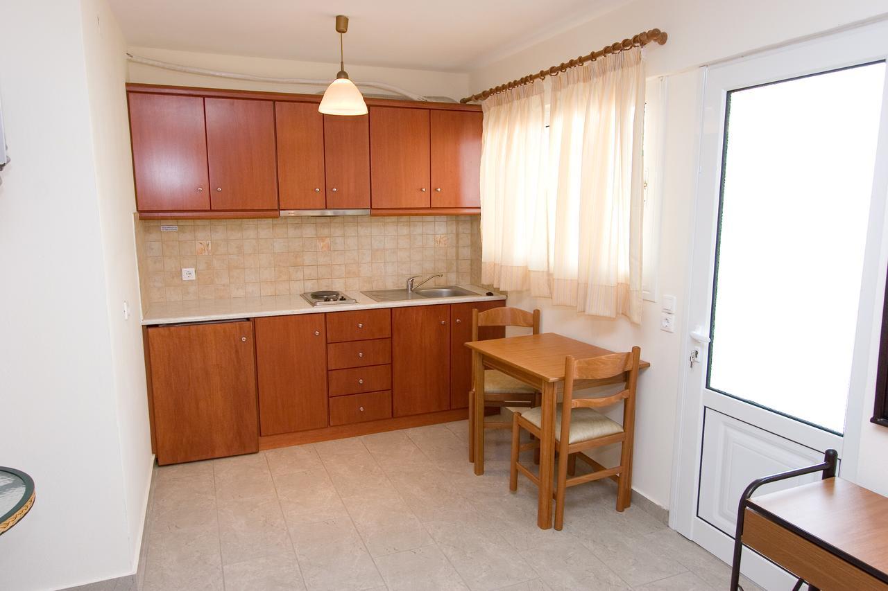 Iolkos Hotel *