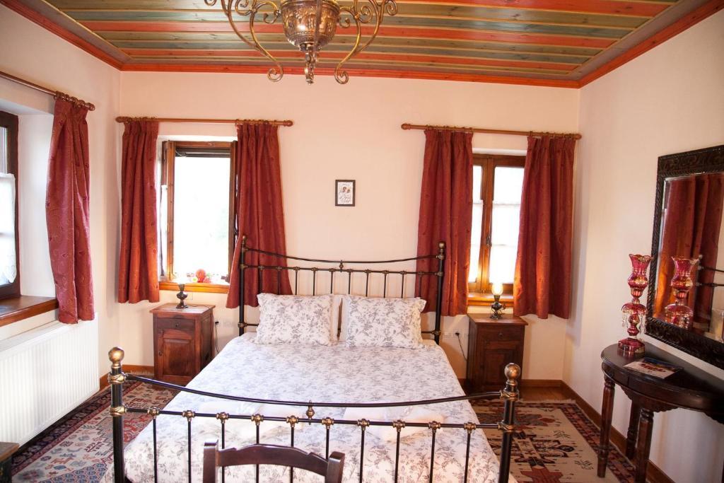 Machalas Hotel 3*