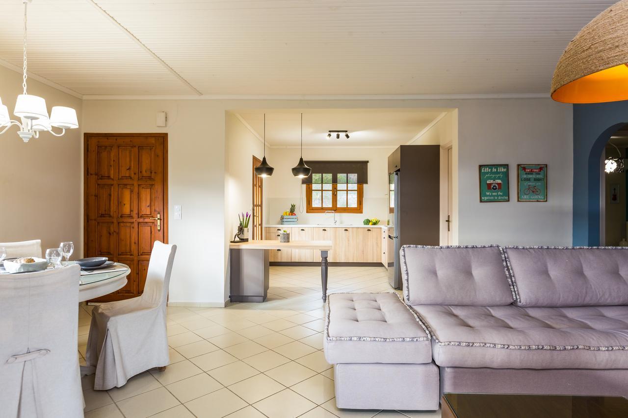 Villa Lefkothea With Large Private Pool
