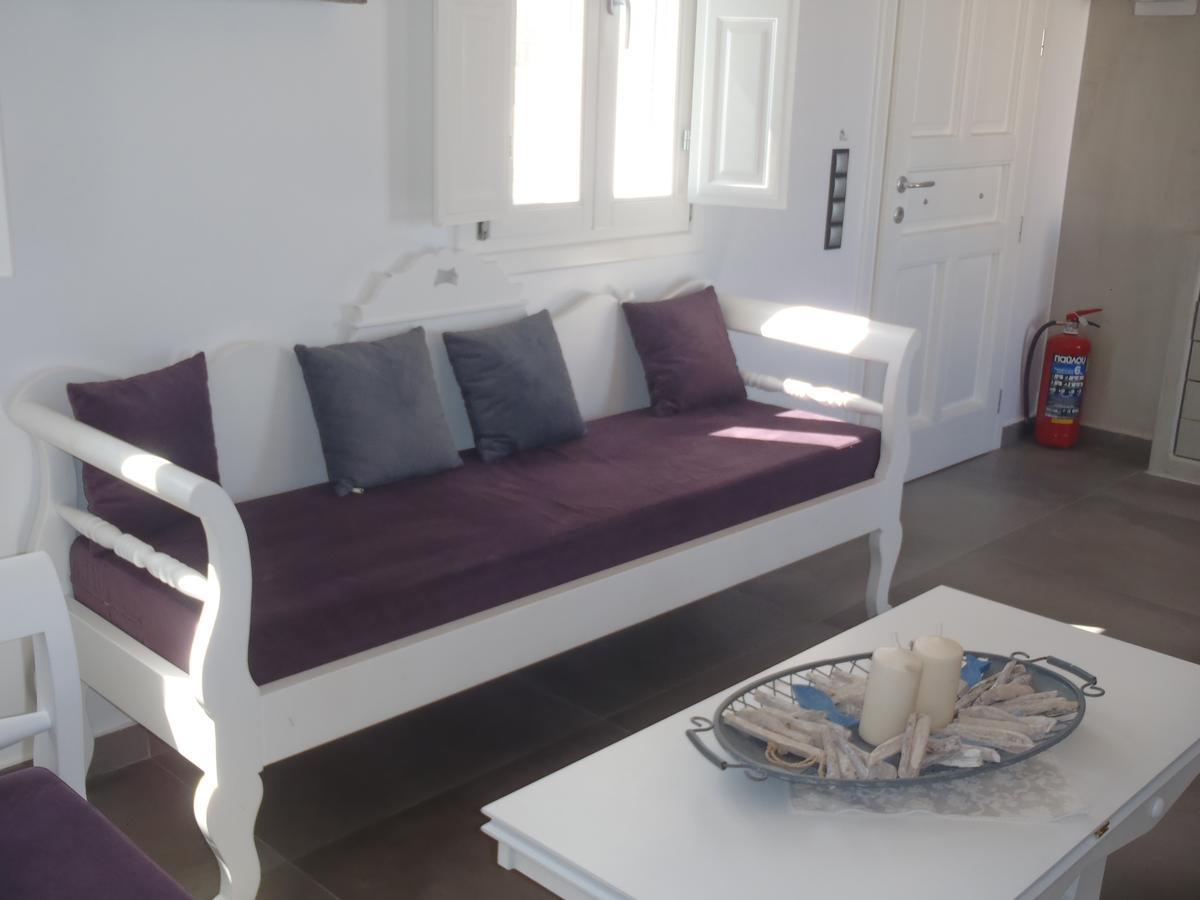Santoxenia Luxury Villa Kamari (Santorini)