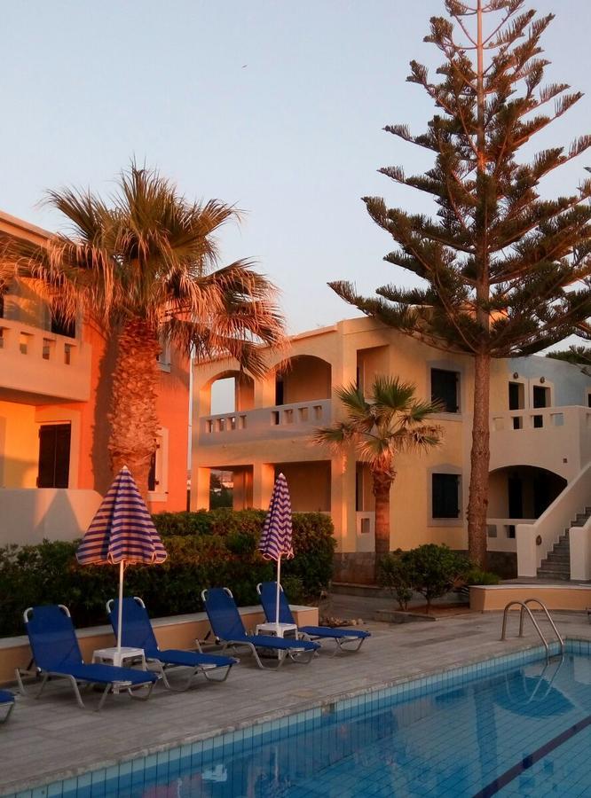 Aparthotel Niros Beach