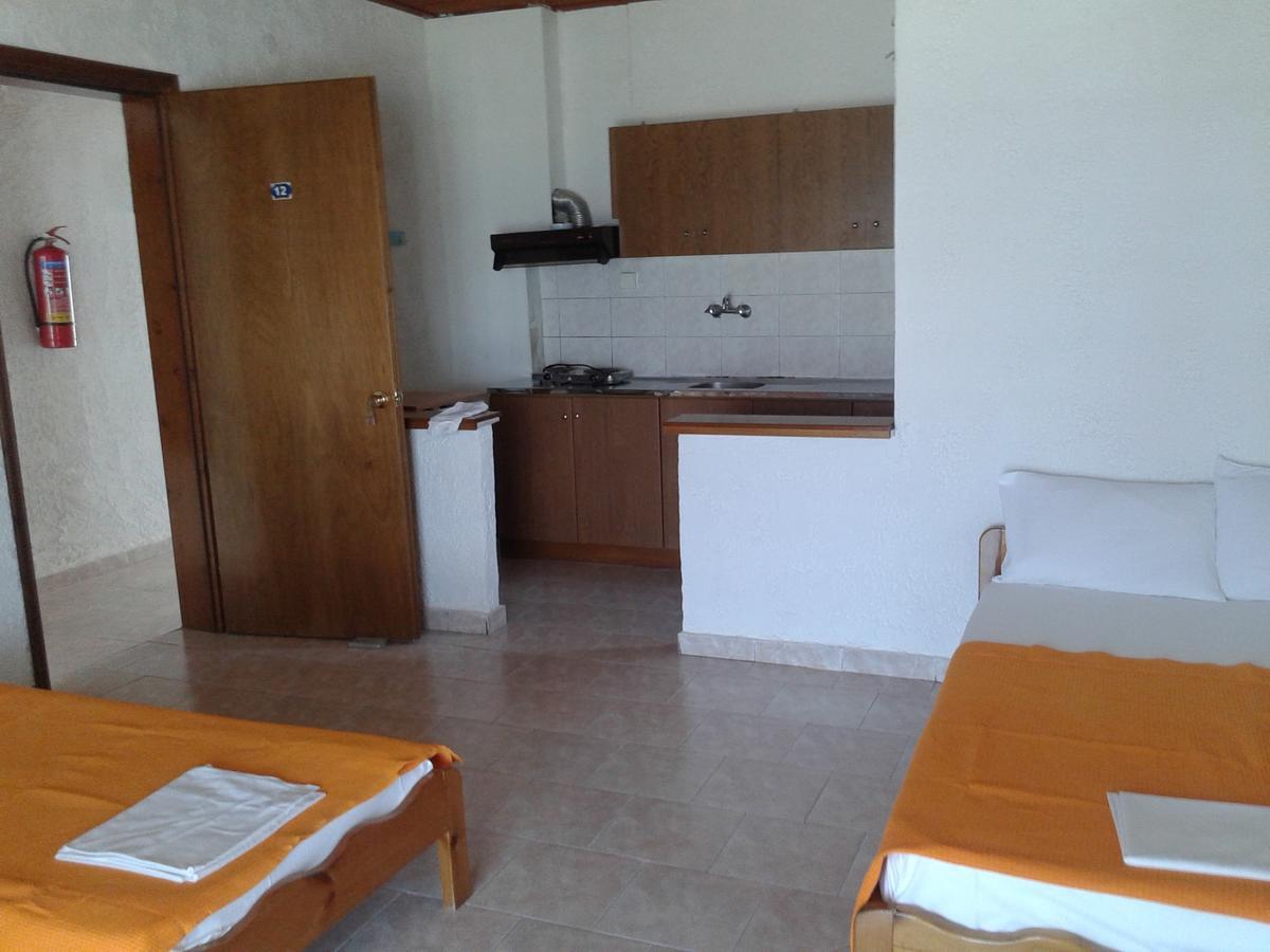 Vassilis Kalamaras Apartment