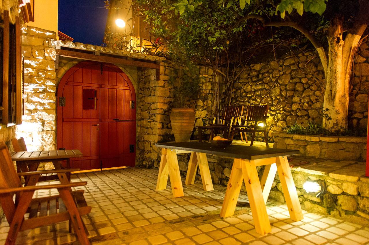 Small Luxury 1800 Aparthotel 2*