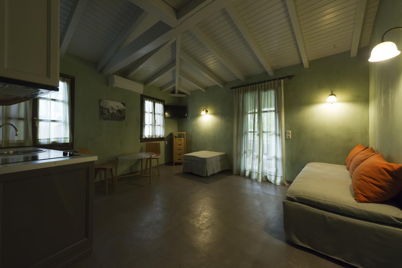 Small Luxury 1800 Aparthotel Parga