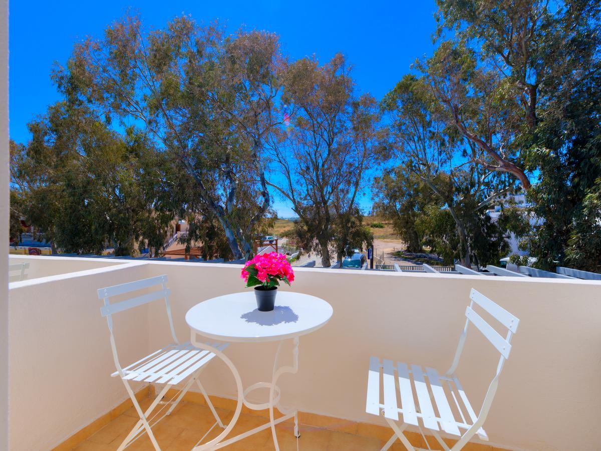 Alexander's Great View Aparthotel