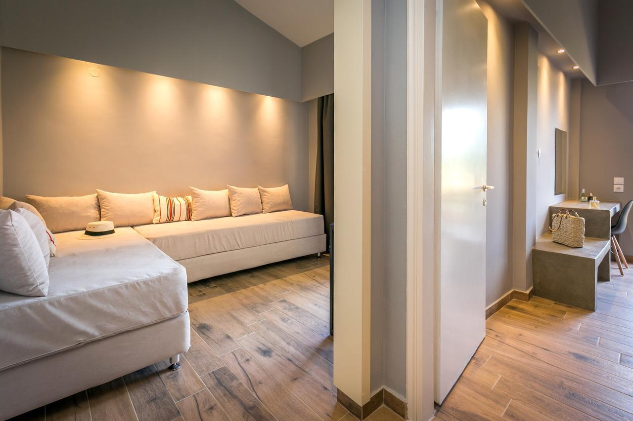 Zoe Hotel, Trypiti & Hive Water Park