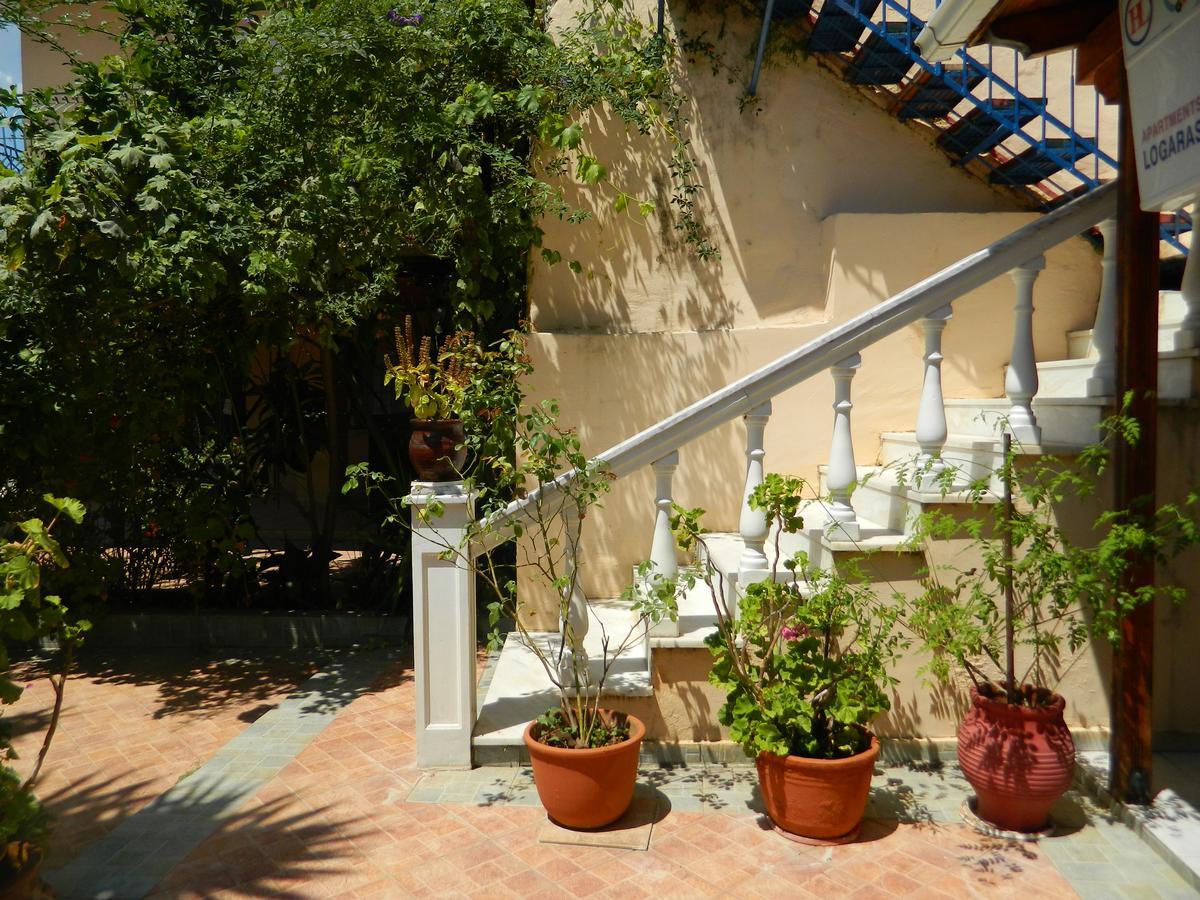 Logara's 2* Agia Efimia