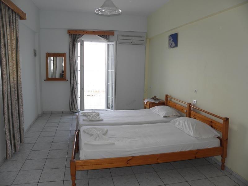 Aparthotel Triantafillos