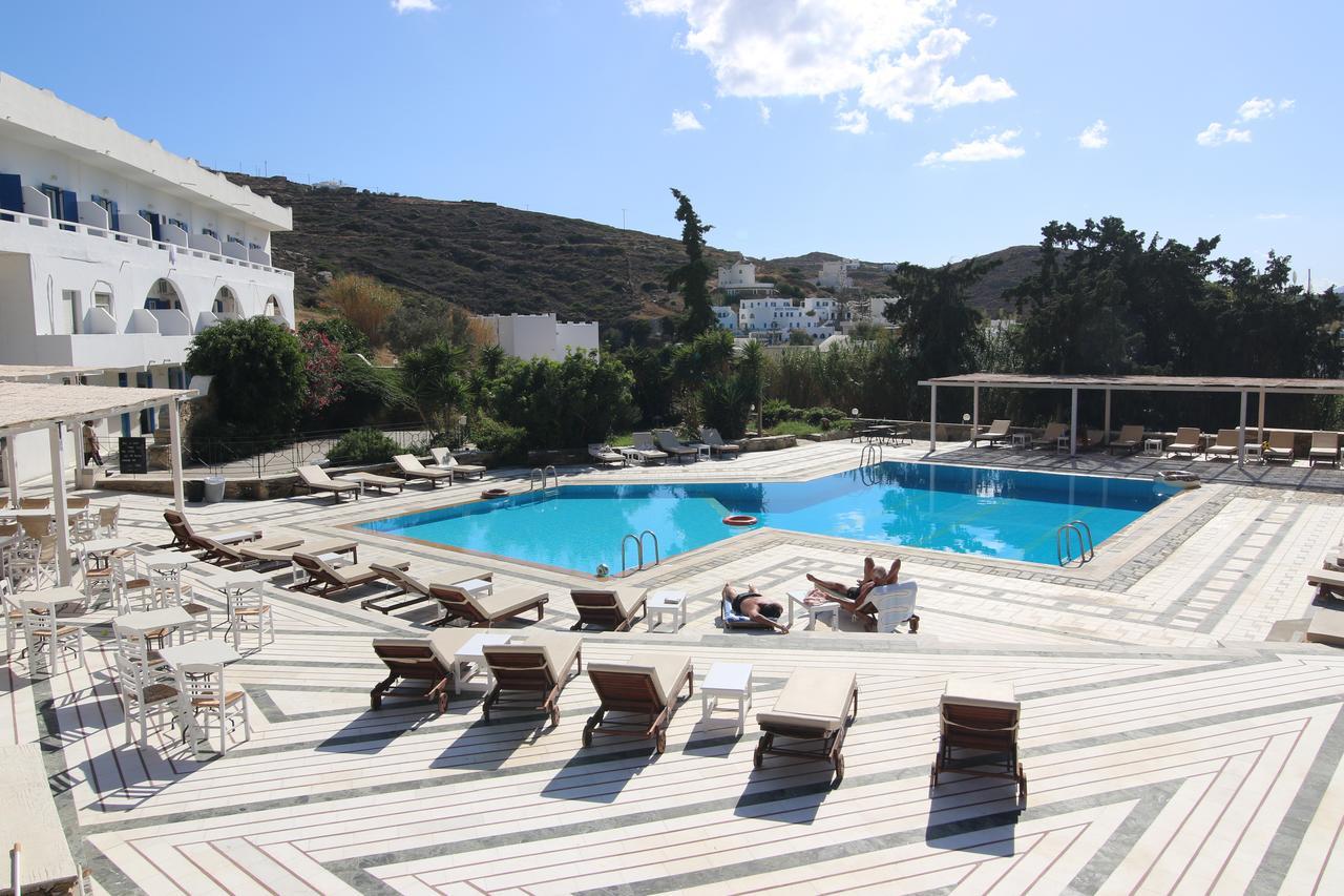 Hotel Armadoros / Backpackers 2*