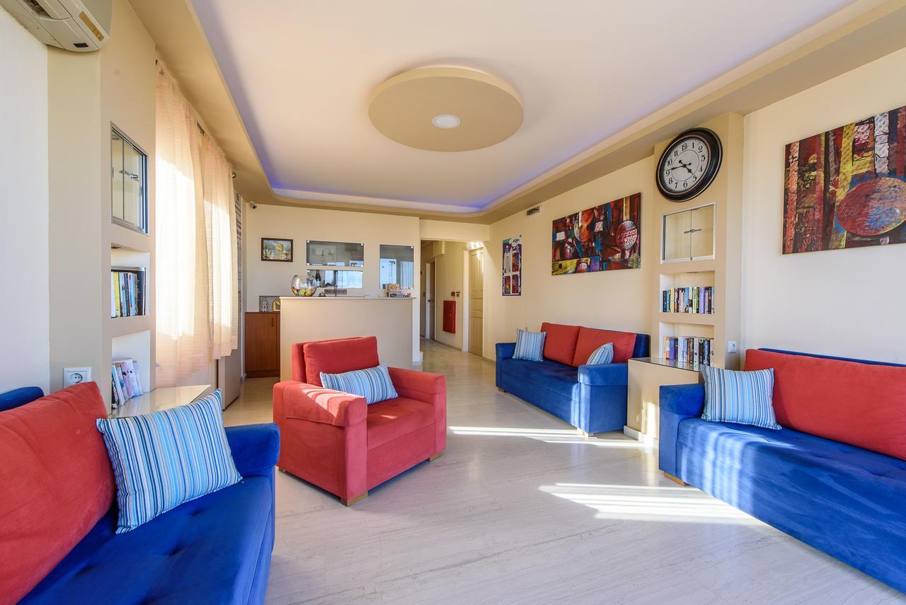 Kleanthi Aparthotel 3*