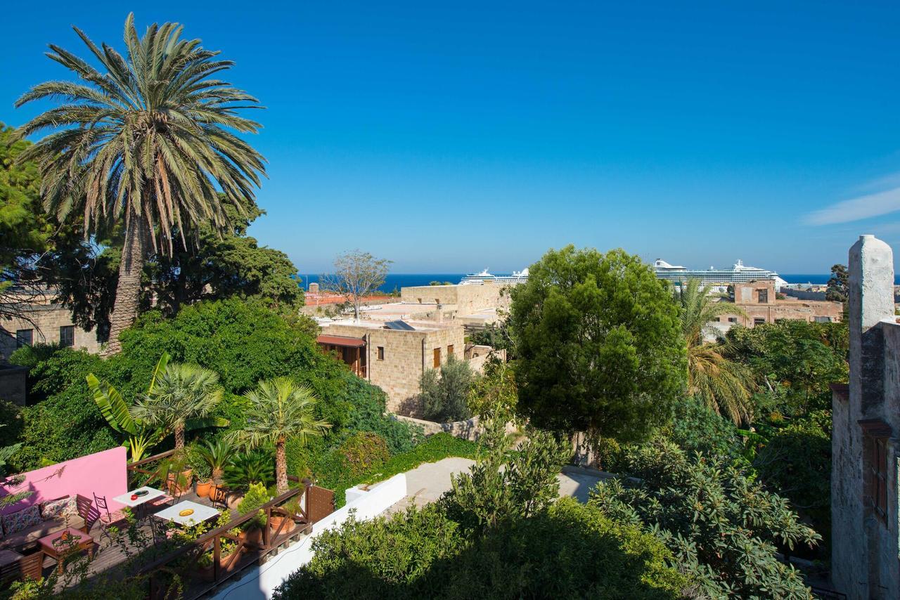 Nikos Takis Fashion Boutique Hotel 4*
