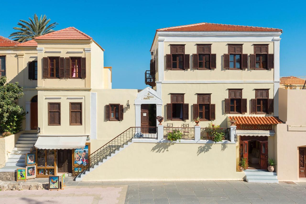 Nikos Takis Fashion Boutique 4*