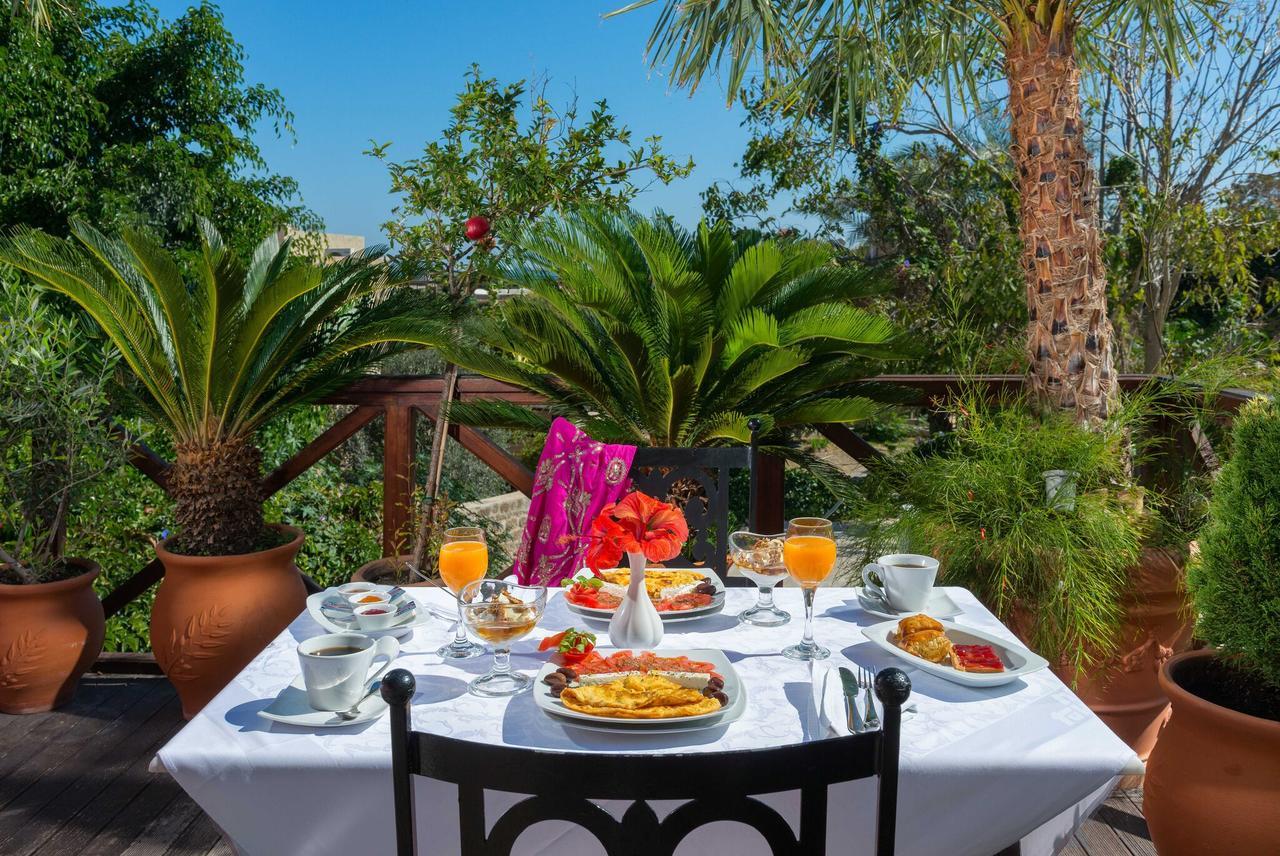 Nikos Takis Fashion Boutique Hotel 4*
