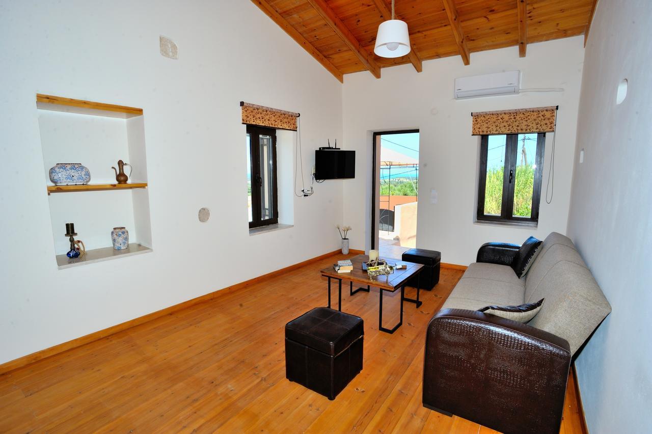 Pithari Villa *
