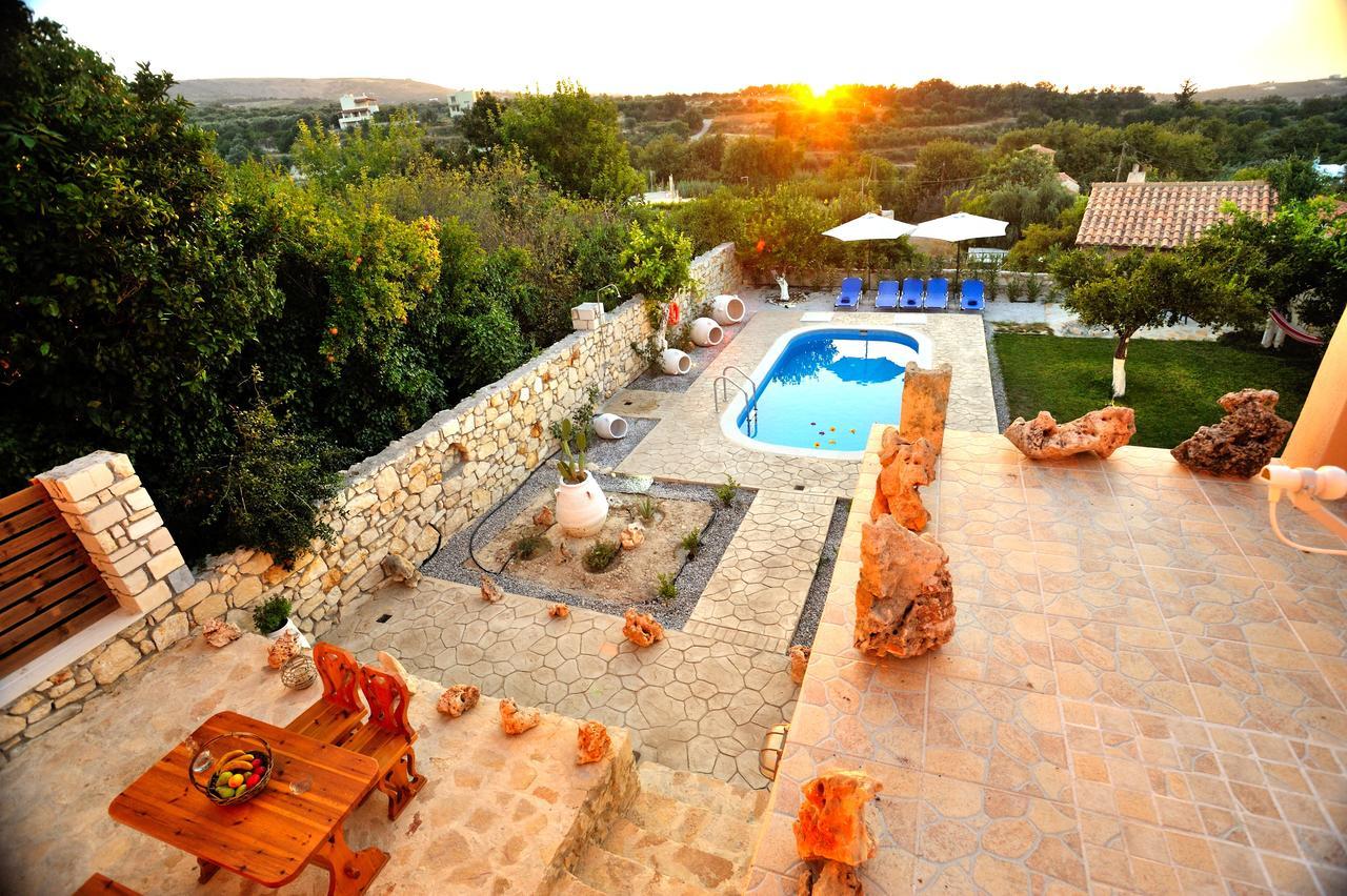 Villa Pithari *