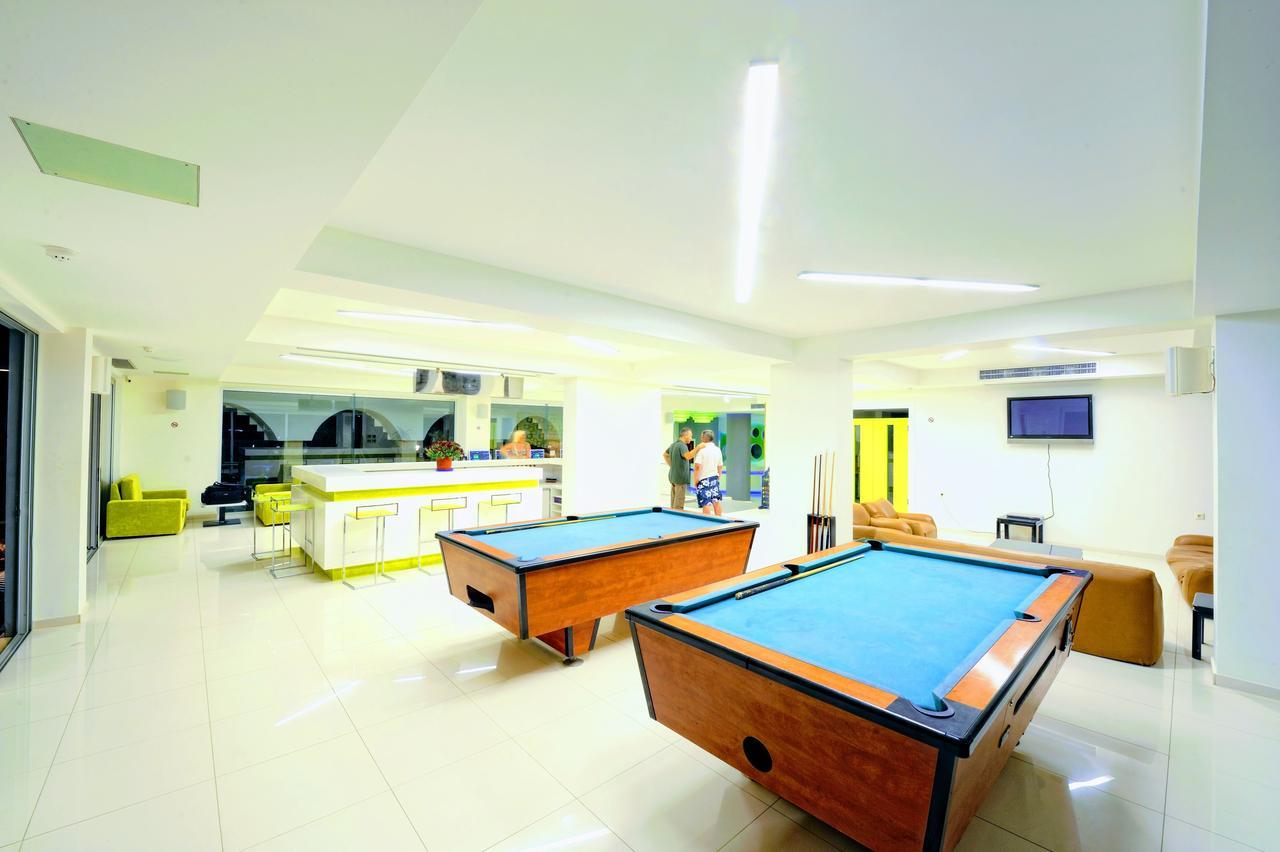 Hermes Apartment *