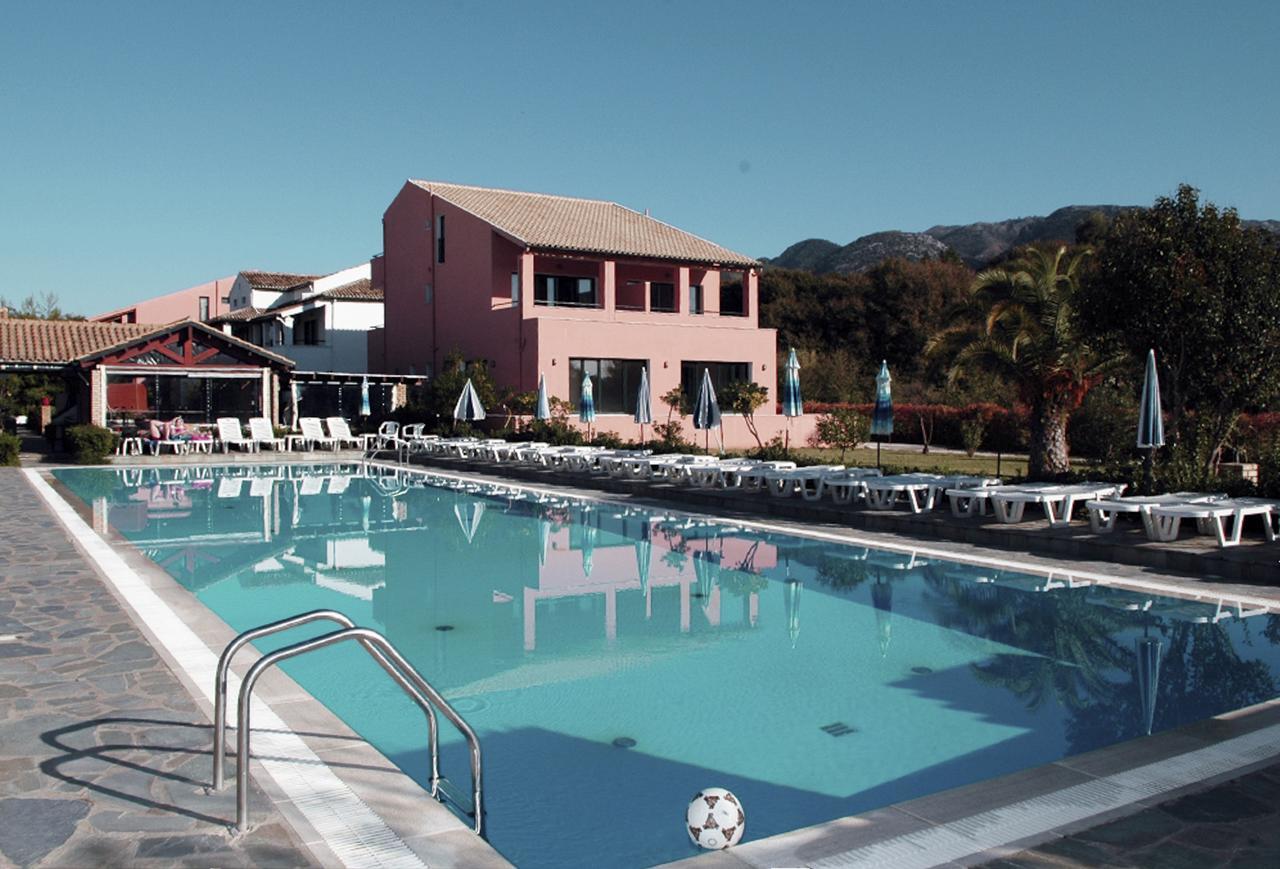 Nireas Resort Corfu Aparthotel 3*