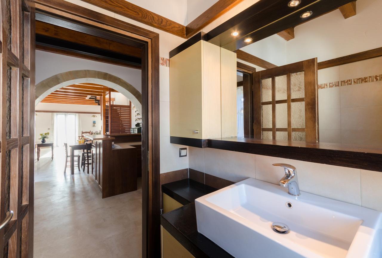 Dim Art Stone House Villa *