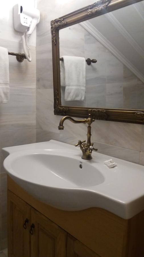 Estate Dafnopanagia Magda Karia (Lefkada)