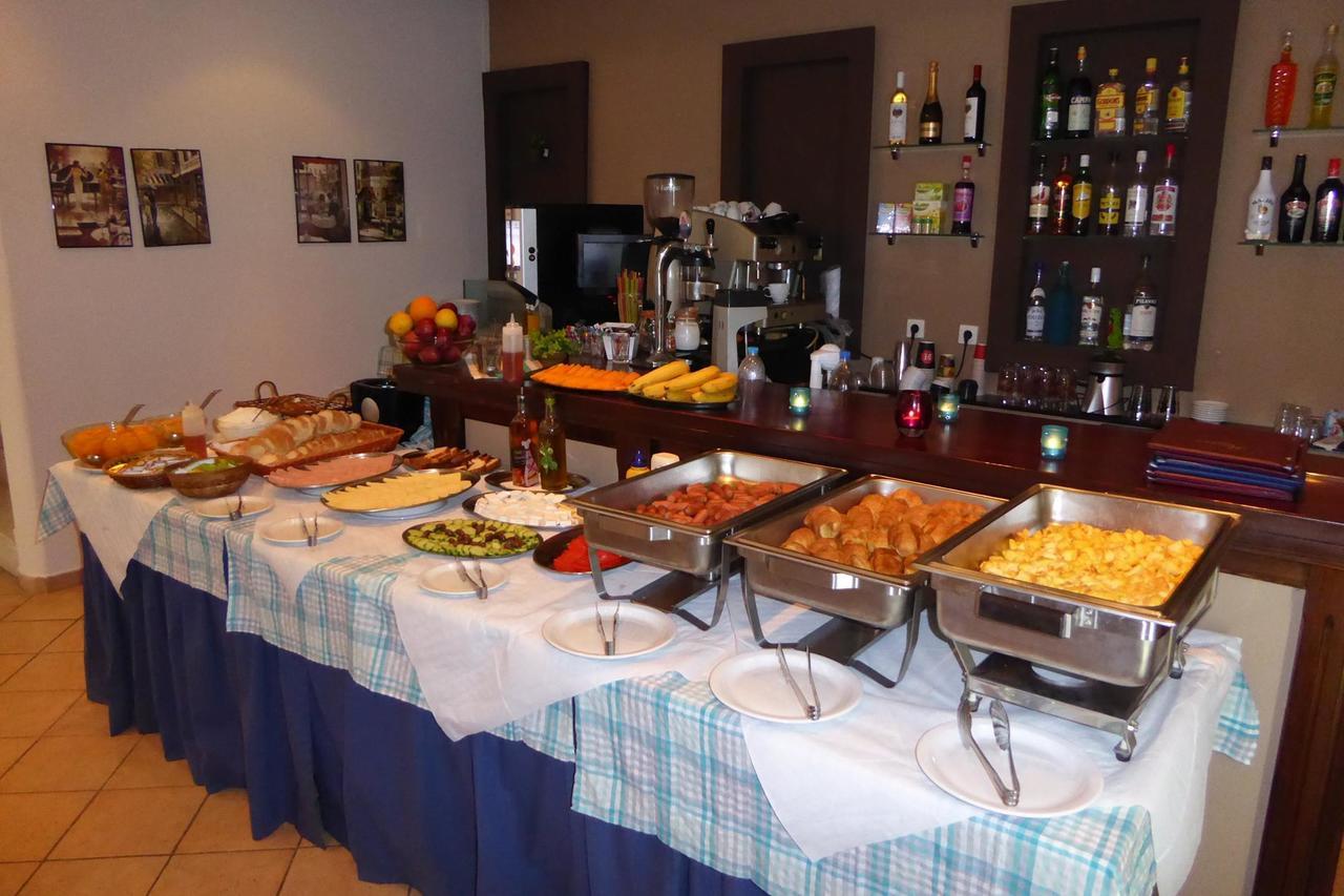 Govino Bay Aparthotel Gouvia