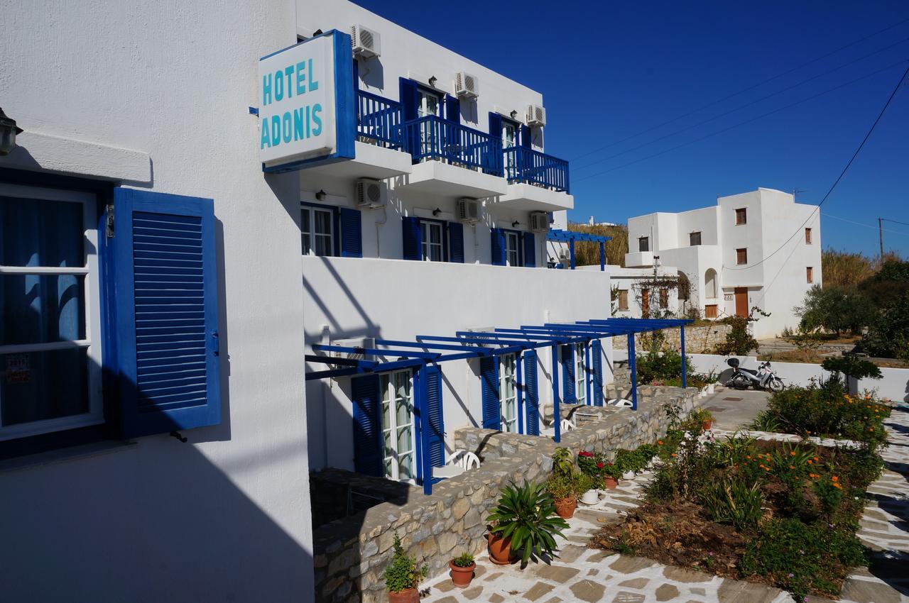 Adonis Naxos 2*