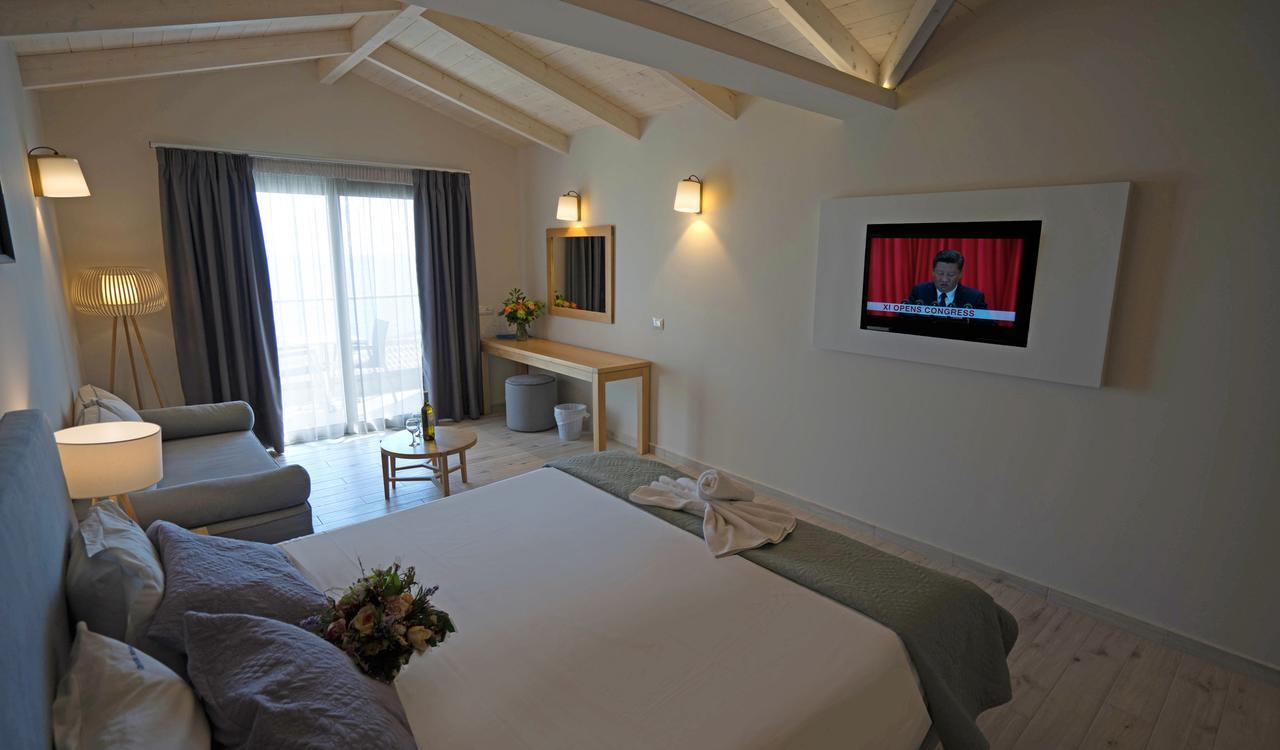 Crystal Hotel 4*