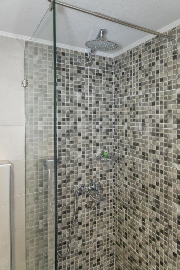 Star Apartment *