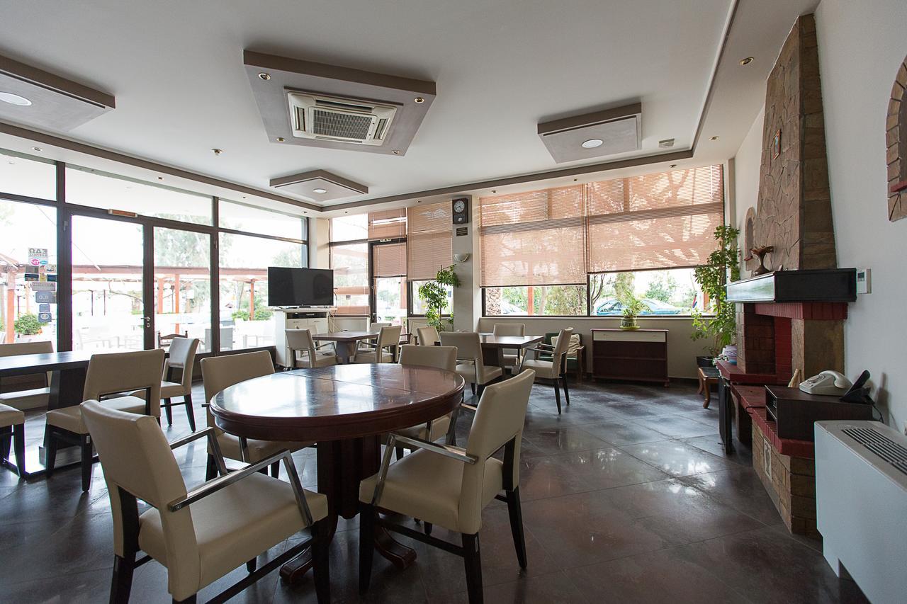 Guest house Flisvos 2*
