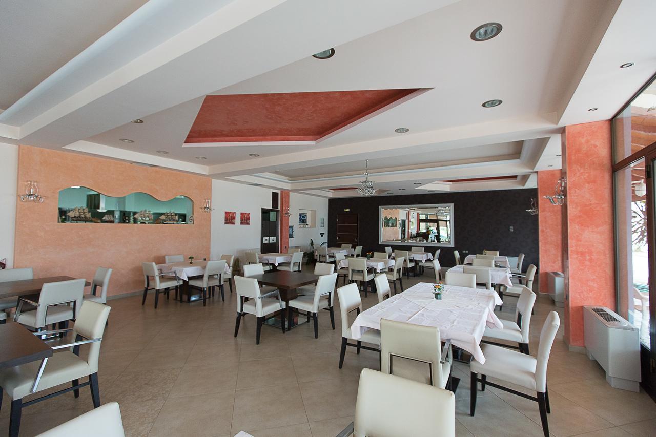 Flisvos Guest house 2*