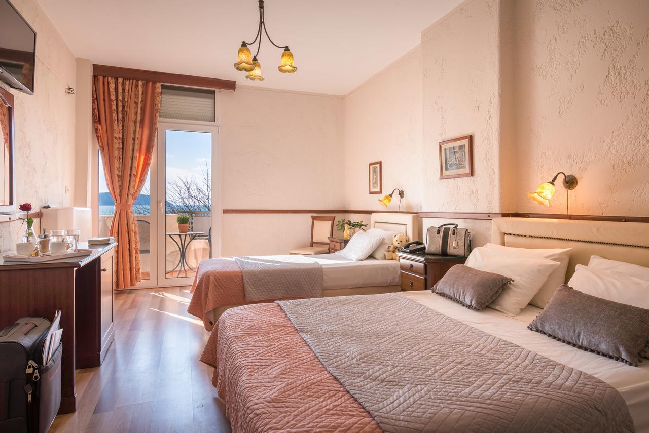 Hotel Jolly 2*