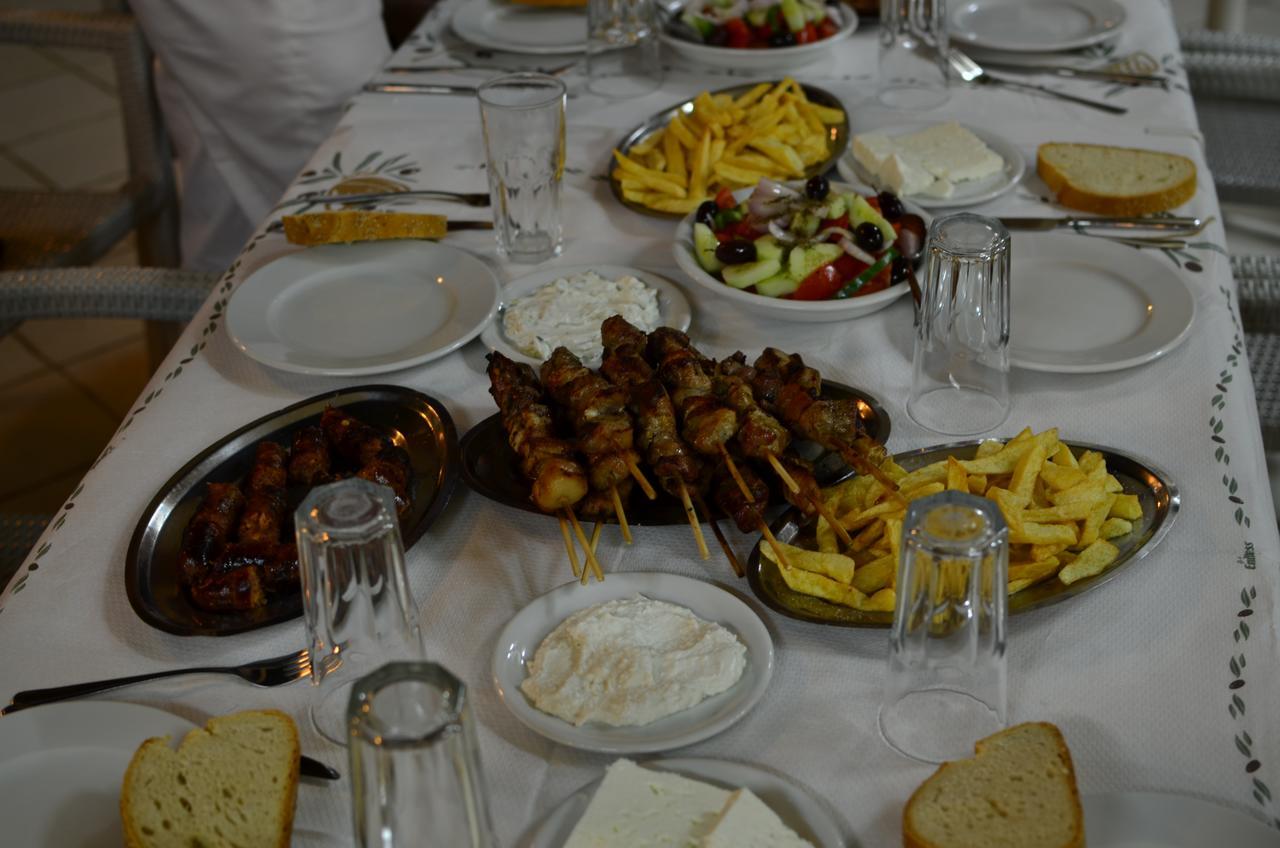 Guest house Flisvos 2*