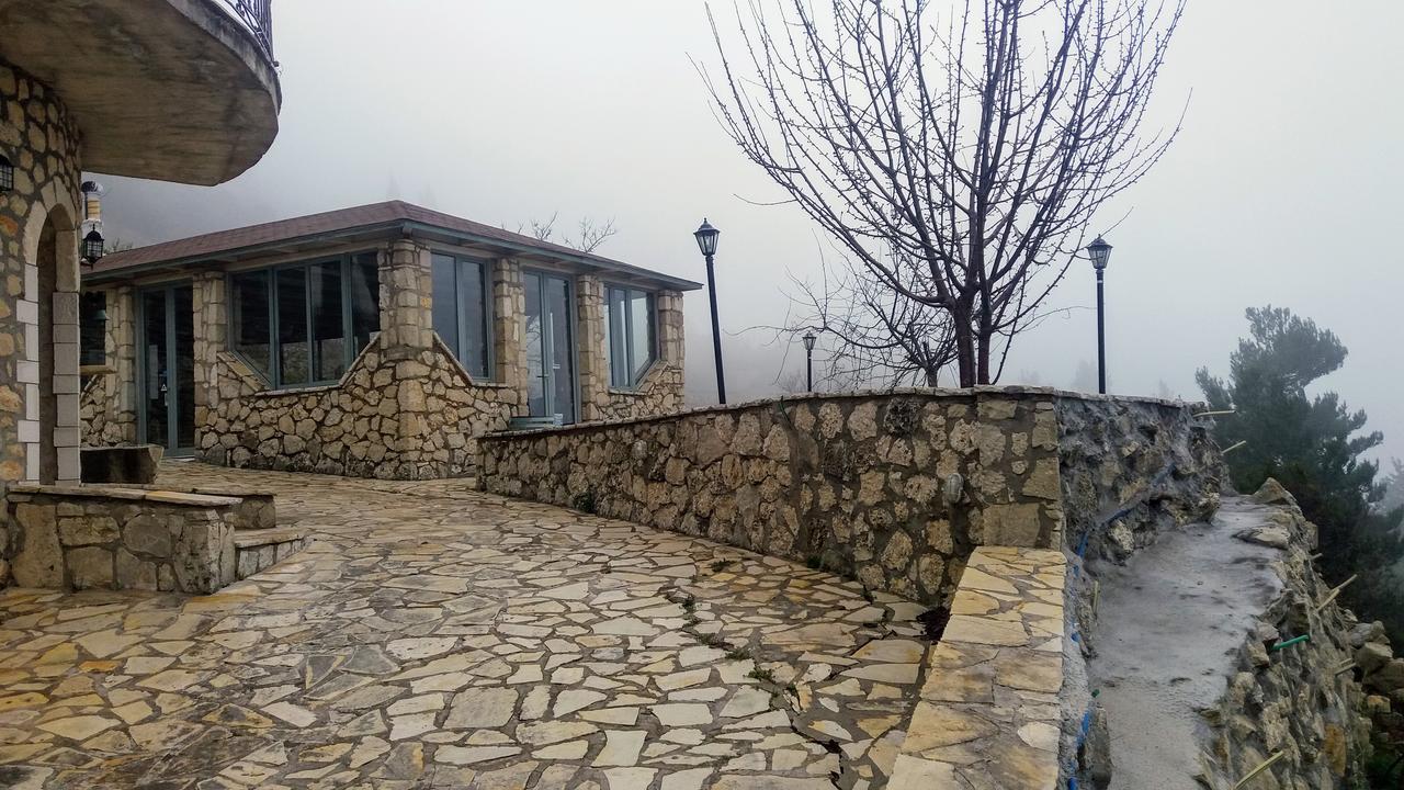 Estate Dafnopanagia Magda