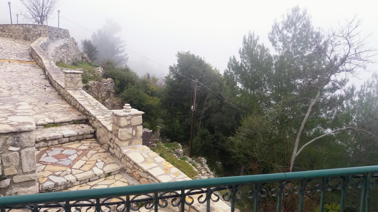 Estate Dafnopanagia Magda * Karia (Lefkada)
