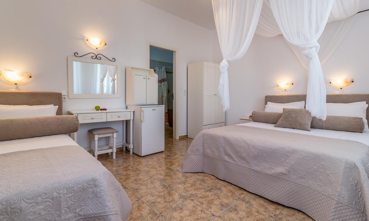 Guest house Iliopetra Adamantas (Milos)