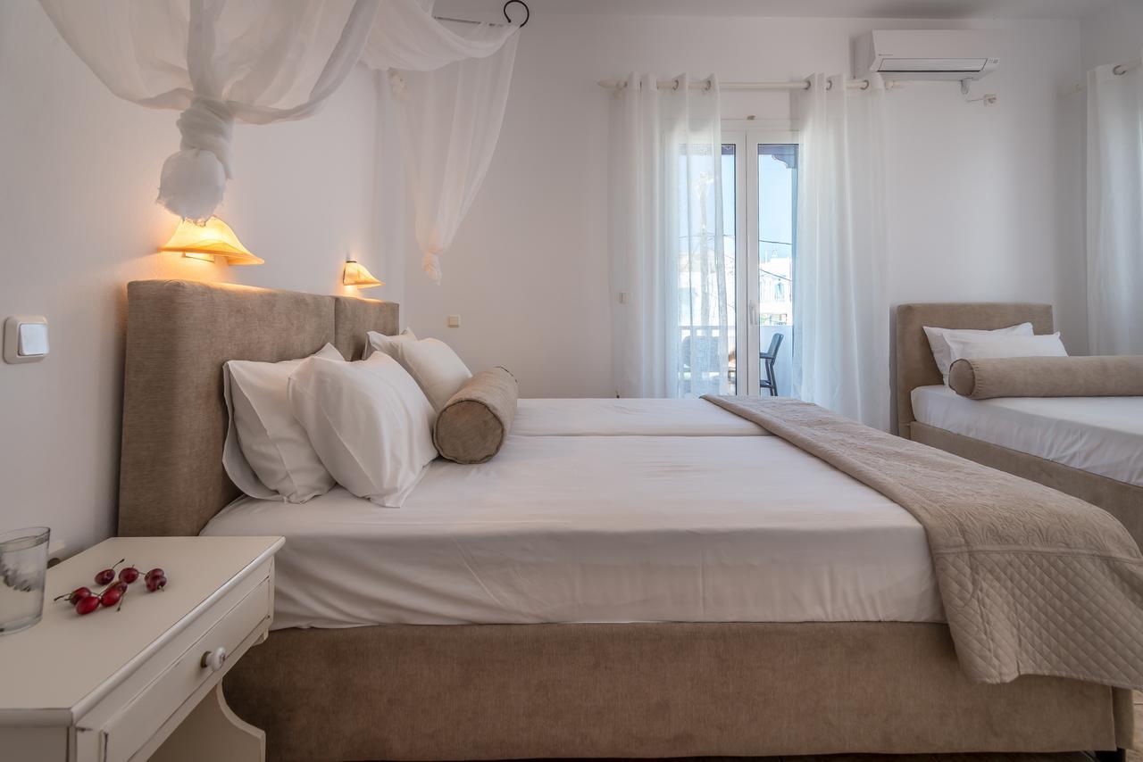 Guest house Iliopetra Adamantas (Milos)