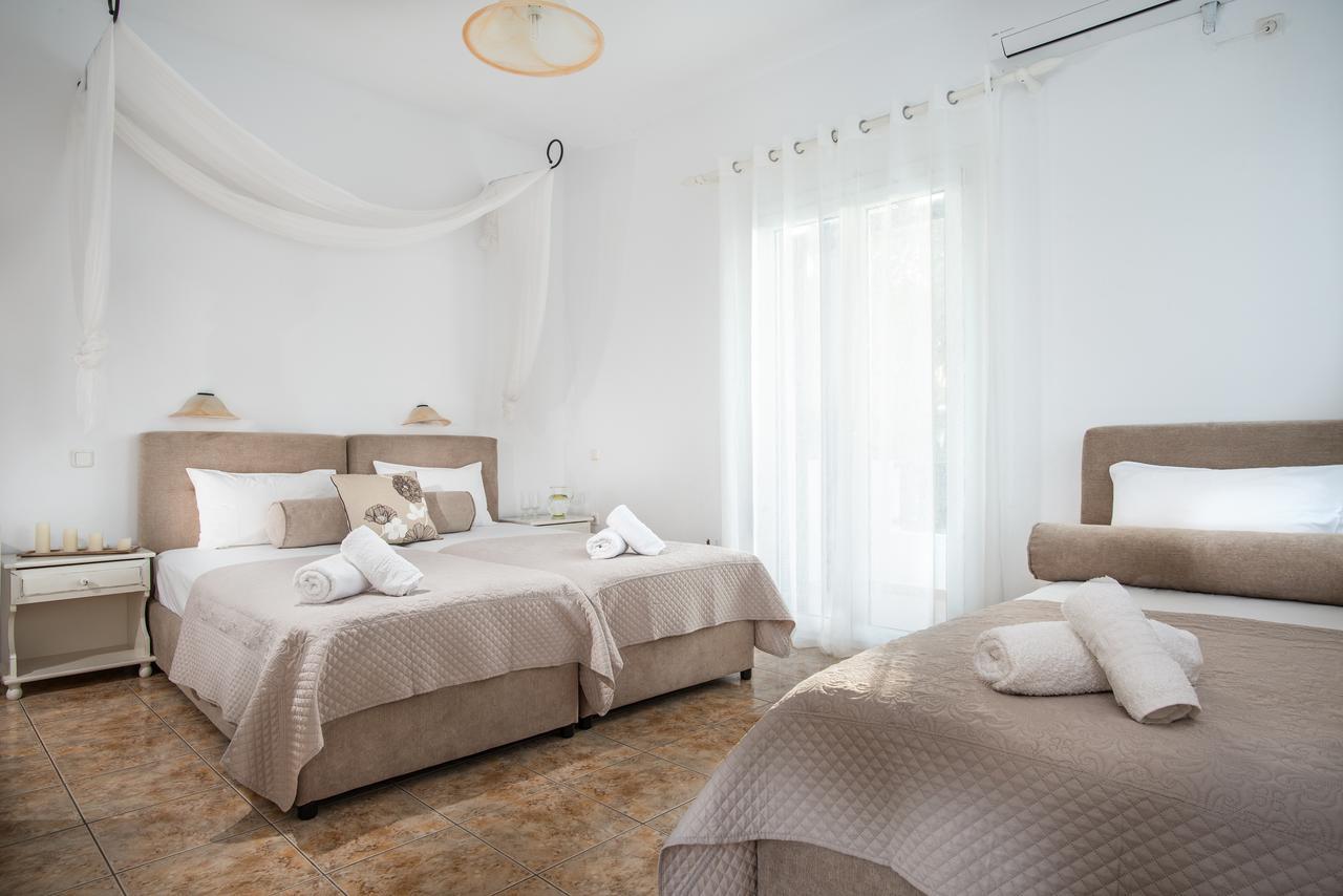 Guest house Iliopetra Adamantas (Milos)