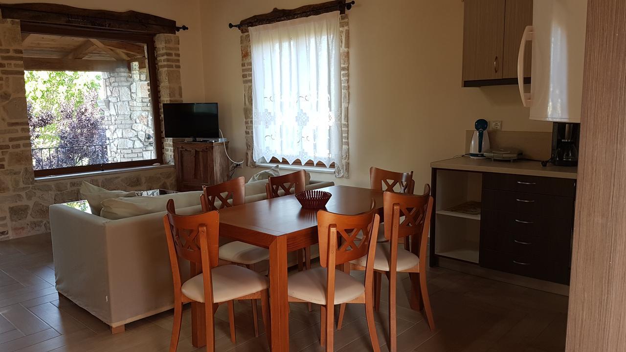 Castello Bellos Apartment *