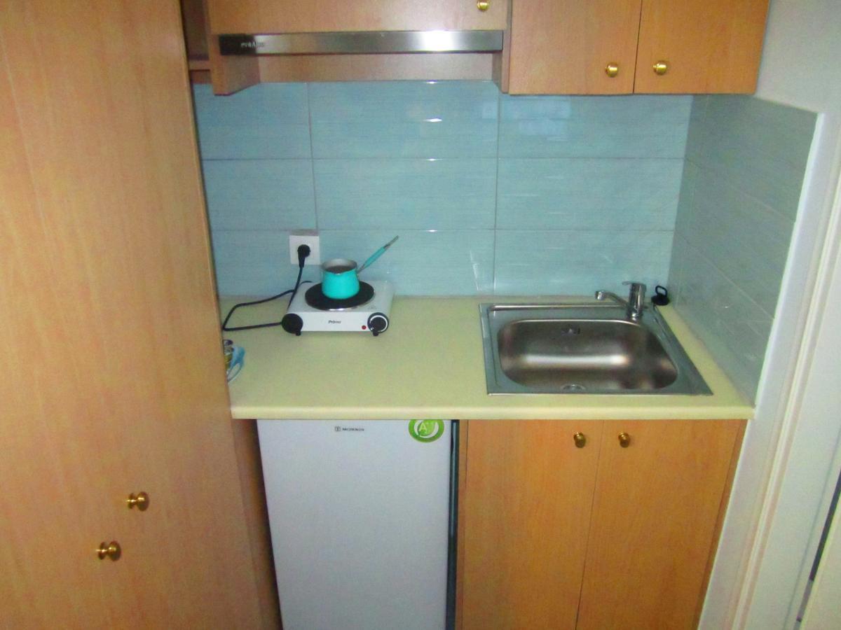 Santa Xenia Apartment *