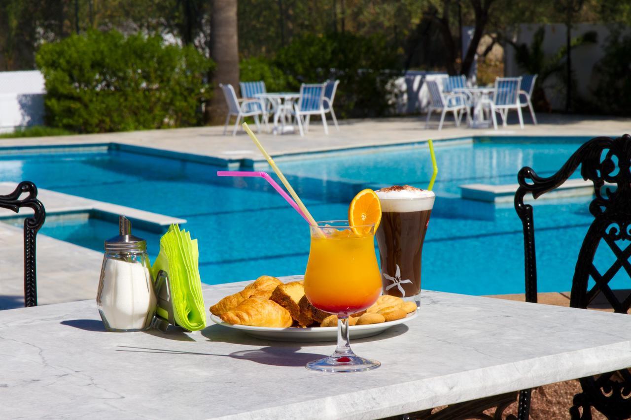 Klonos - Kyriakos Klonos Hotel
