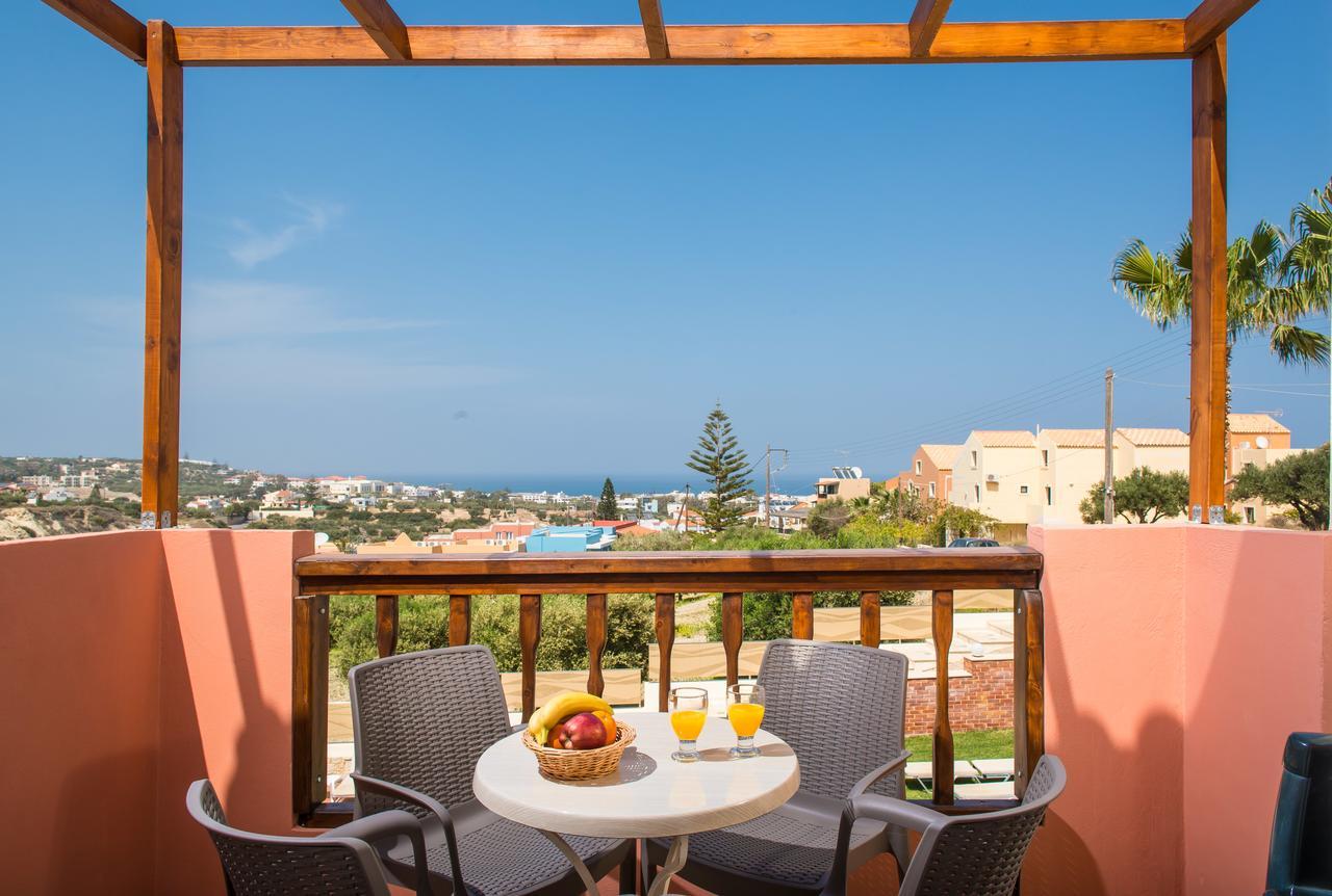 Hotel Diamond Village & Hersonissos (Crete)
