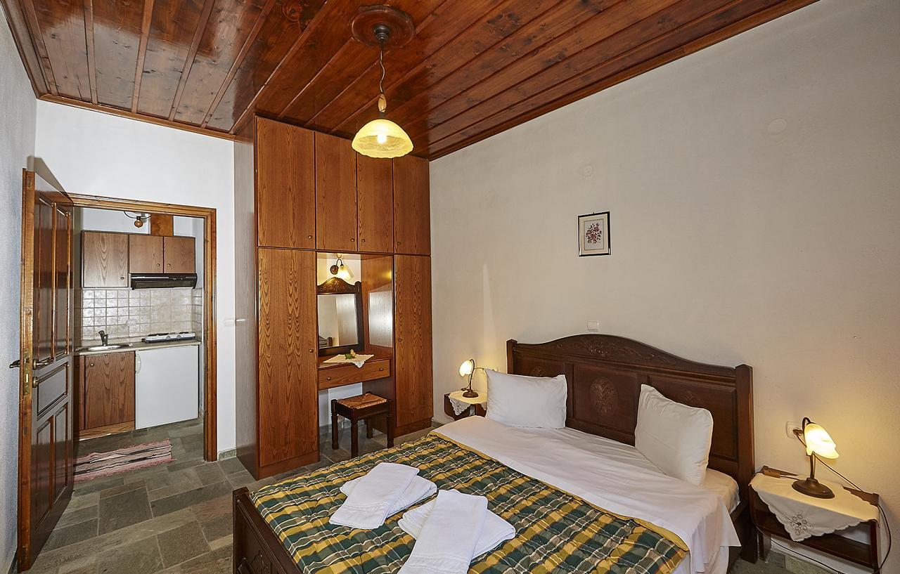 Aparthotel Atrapos 3*