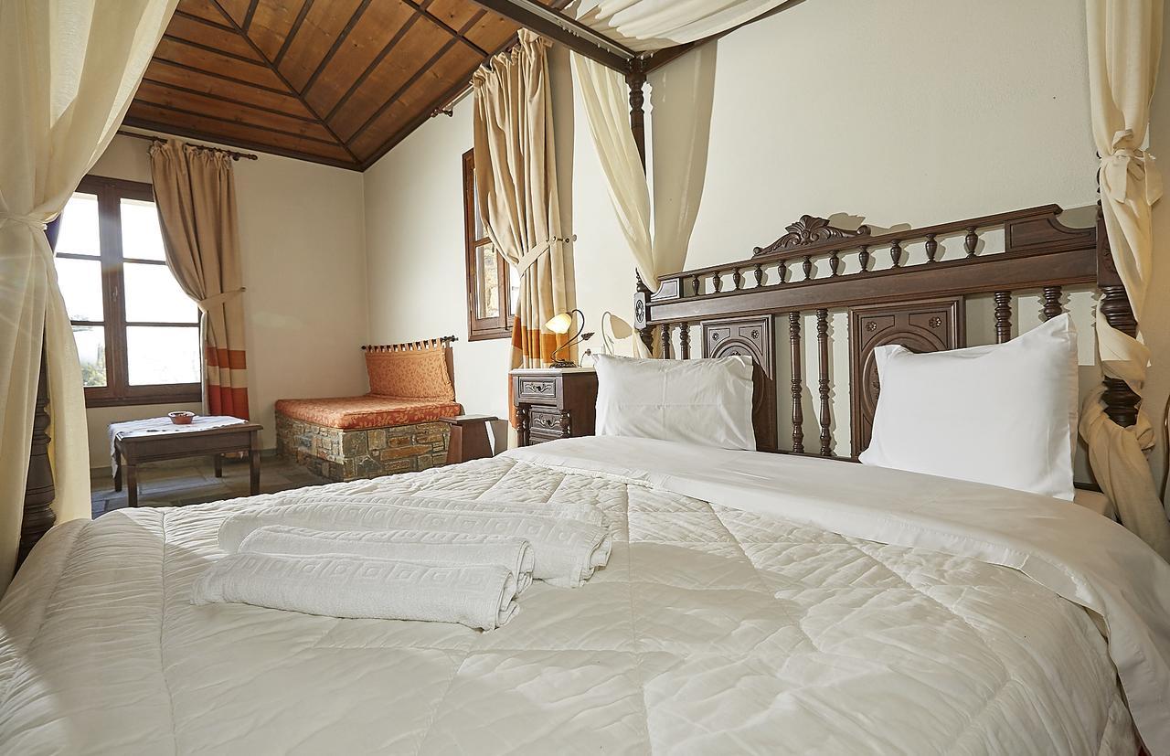 Atrapos Aparthotel 3*
