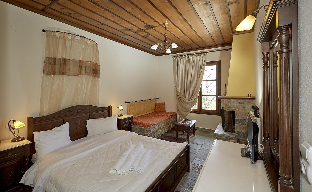Aparthotel Atrapos