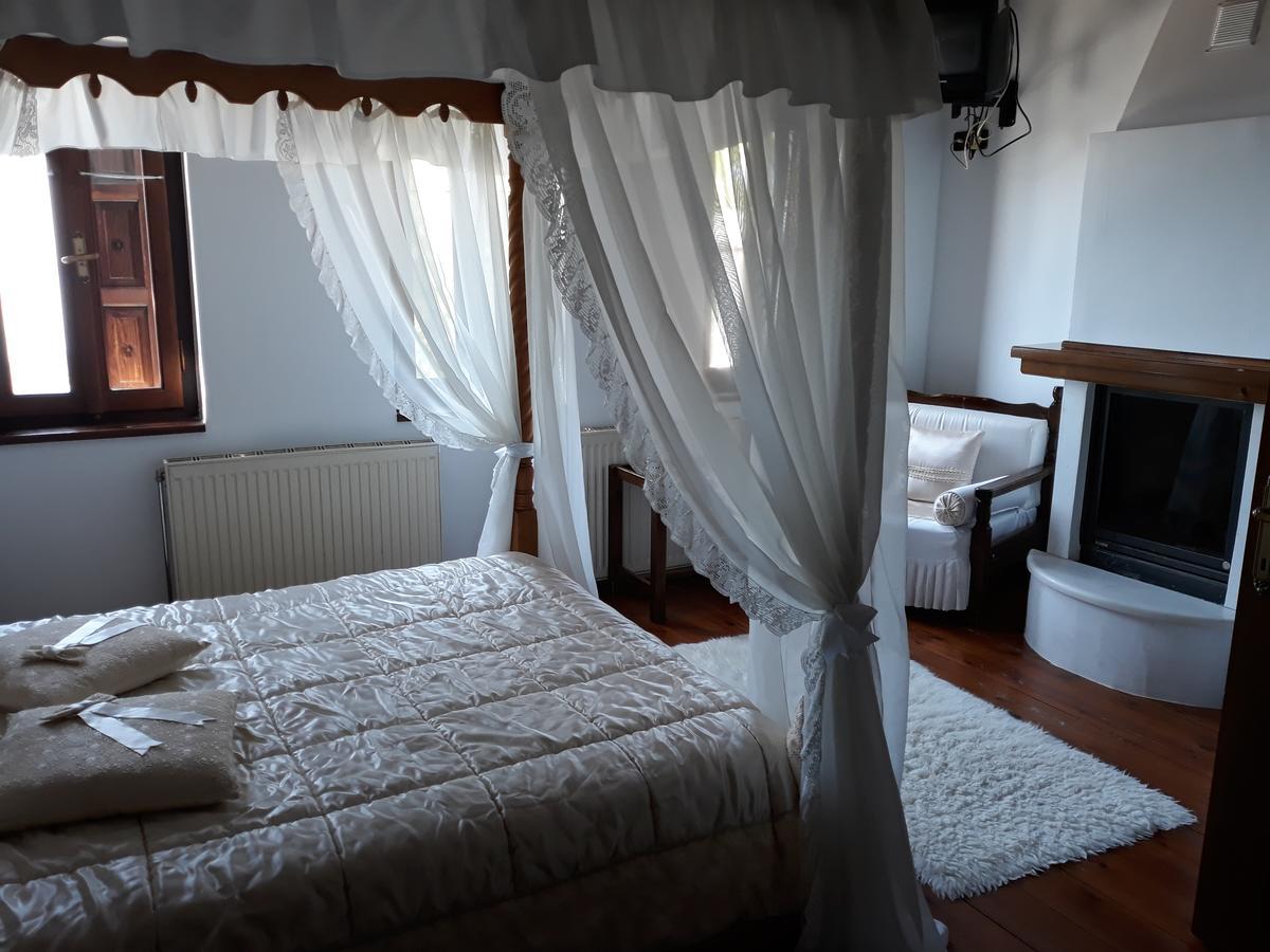 Mansion Theodora 3*
