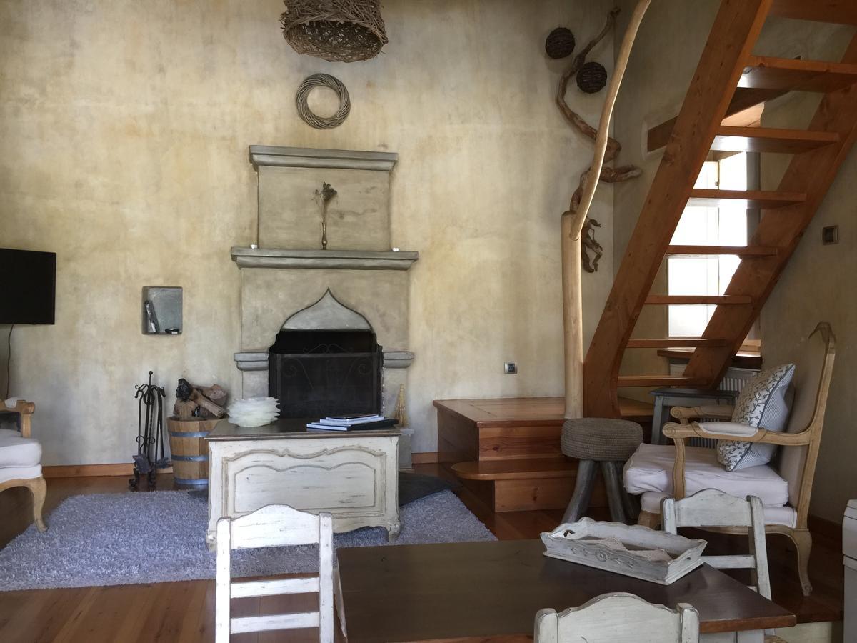 Artsistas Guest house
